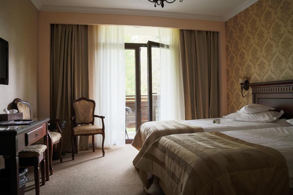 Hotel Foisorul Cu Flori Sinaia Room photo